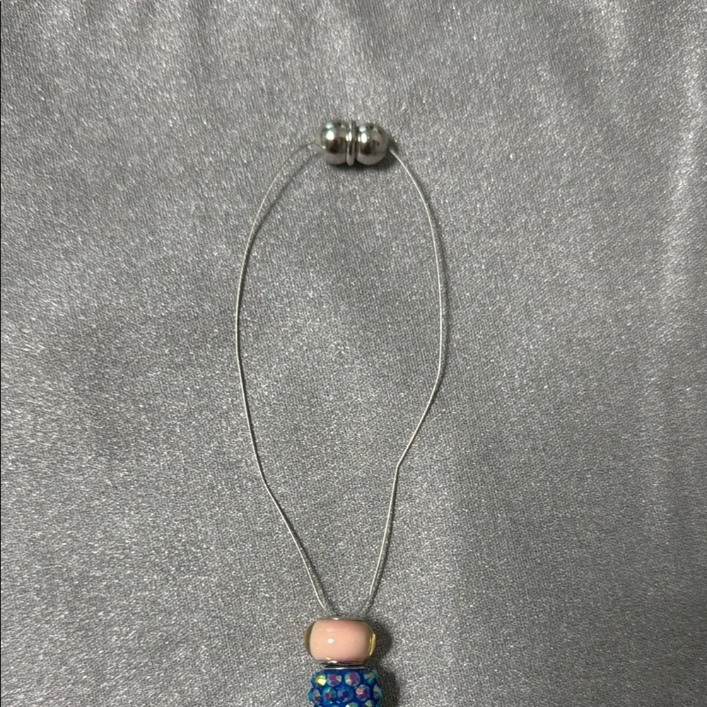 🦋✨ Holographic Butterfly Rearview Mirror Hanger – Boho Car Charm - Picture 6 of 9